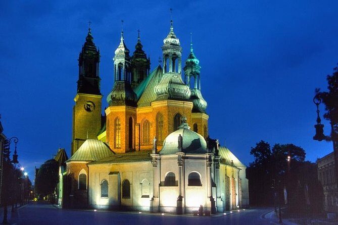 Private walking city tour in Poznan - What Makes This Tour Stand Out?