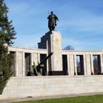 Private Walking Tour: Berlin Wall, Cold War and Checkpoint Charlie - The Sum Up