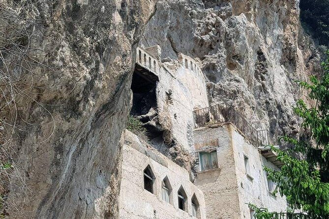 Private Walking tour from Ravello to Amalfi following Escher works - Practical Details and Tips