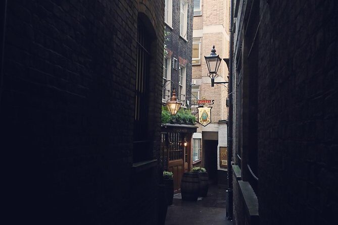 Private Walking Tour: Historic and Hidden Pubs of London - What Travelers Say: Authenticity and Knowledge