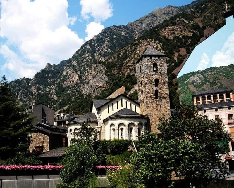 Private Walking Tour of Canillo's Best - Exploring Canillo: A Walk Through Scenic Beauty and Local Legends