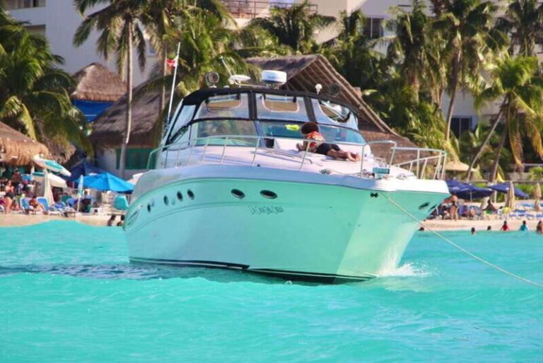Private yacht in Cancun for maximun 15 people - Who Will Love This Tour?