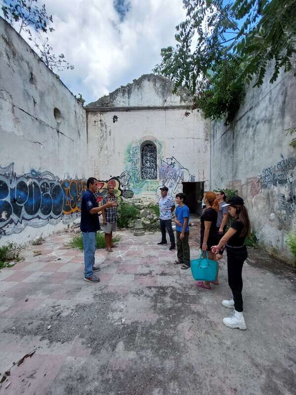 Progreso: Ghost Town Tour + Beach Club in a Classic Beetle - Introduction to the Experience