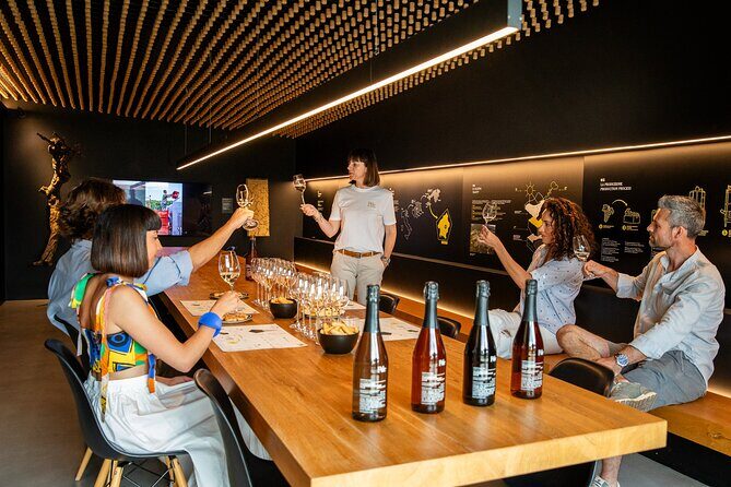 Prosecco tasting with appetizers - A Closer Look at the Prosecco Tasting Experience