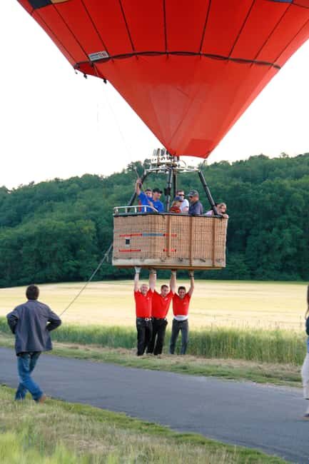 Provence: Hot Air Balloon Ride with celebratory Toast - Who Should Consider This Tour?