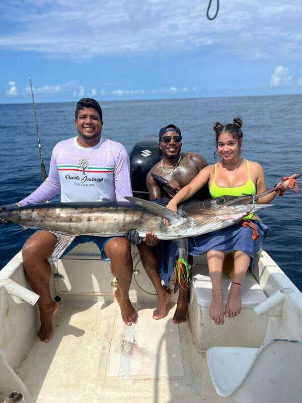 Puerto Escondido: Fishing Boat Trip with Buffet Lunch - What’s Included and What’s Not