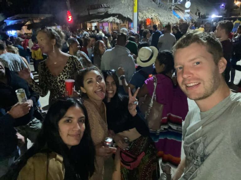 Puerto Escondido Pub Crawl - FAQ