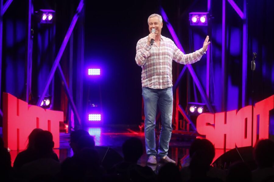 Quatsch Comedy Club Berlin: Quatsch Comedy Hot Shot - Summary: The Perfect Night for Comedy Lovers in Berlin