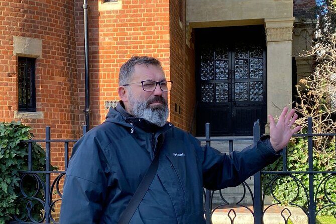 Queen Highlights Walking Tour of London - A Deep Dive into the Queen Highlights Walking Tour