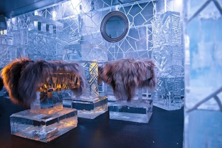 Queenstown: Ice Bar Entry with Warm Winter Gear and Drink - Why You Should Consider This Experience