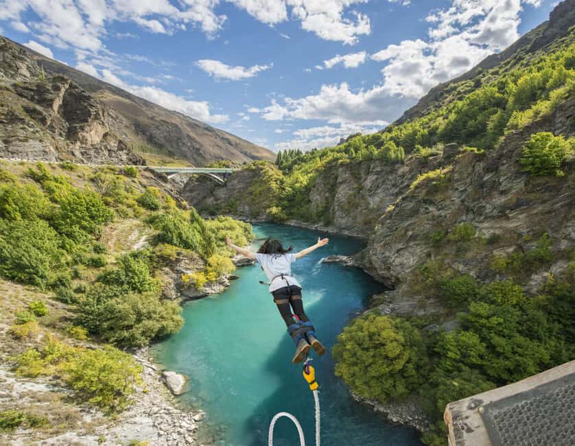 Queenstown: Kawarau Bridge Bungy - World's First Bungy! - An In-Depth Look at the Kawarau Bungy Experience