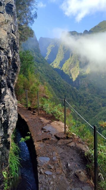 Queimadas Caldeirão Verde Walking tour with guide - A Closer Look at the Experience