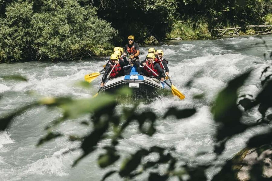 RAFTING: Full descent - An In-Depth Look at the Rafting Experience