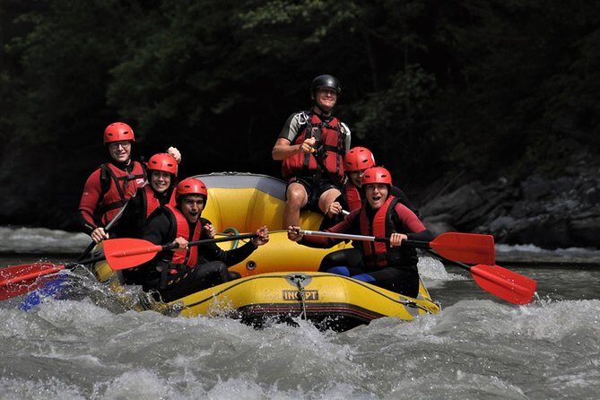 Rafting in Salzach with a state-certified raft guide - Exploring the Salzach River: An Authentic White-Water Experience