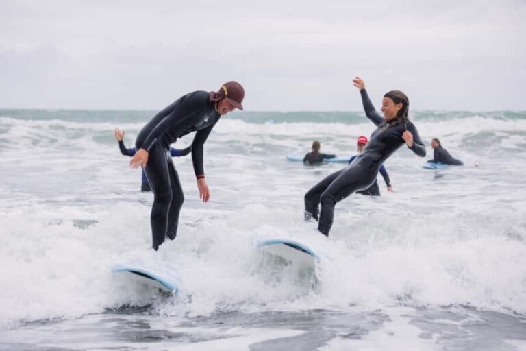 Raglan: Private Surf lesson 2:1 - What to Expect on Your Surf Lesson