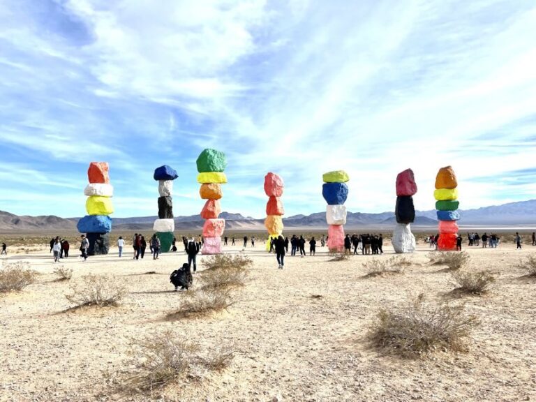 Red Rock Canyon Sign& Seven Magic Mountains Tour - In-Depth Look at the Experience