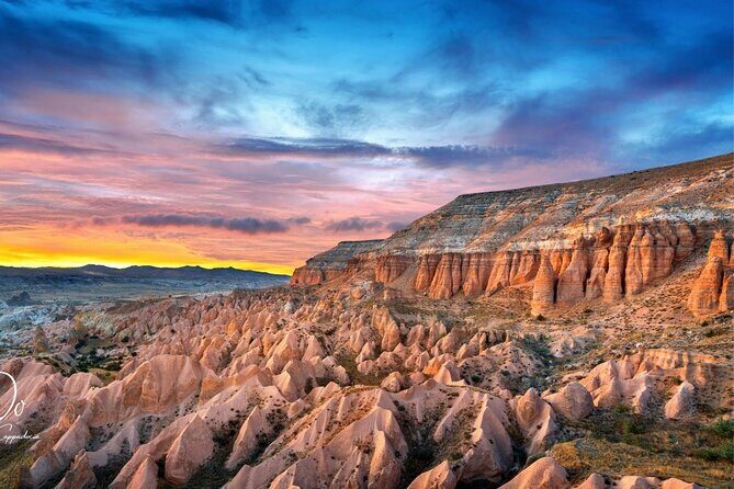 Red & Rose Valley Sunset Hiking Tour with a Trekking Dog "Oscar" - Who Will Love This Tour?