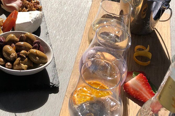 Red White & Brew - Wine, Gin & Beer Tour with Tastings from Adelaide - FAQs