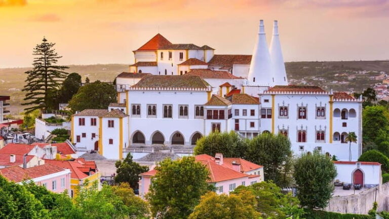 Regaleira Palace, Pena Palace, Cabo da Roca e Cascais - Deep Dive: What Makes This Tour Valuable