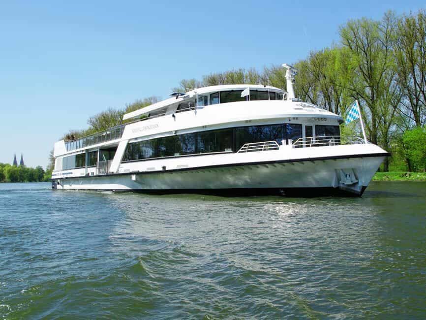 Regensburg: Sightseeing Boat Tour to Walhalla - Practical Tips for Travelers