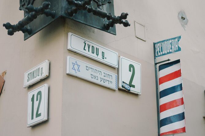 Regular walking tour of Jewish Vilnius - Key Points
