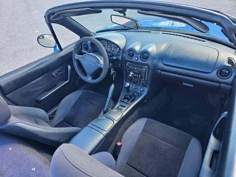 Rethymno: Ride with a Mazda MX5 cabrio 1991 for 12 hours - Exploring Crete in a Classic Mazda MX5 Cabrio: An Authentic and Fun Way to See the Island