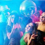 Retro Boat Party Cruise in Sydney - Who Is This Tour Perfect For?
