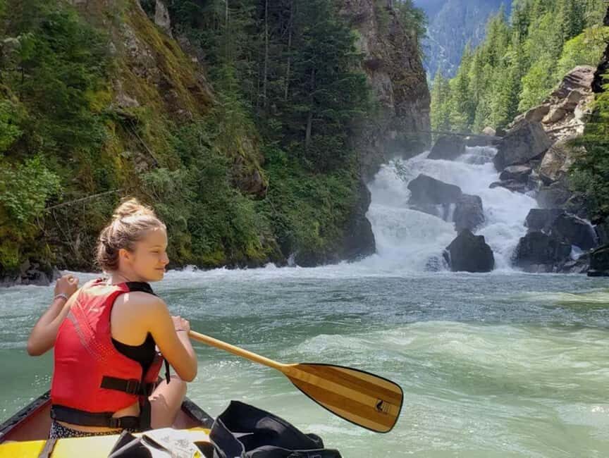 Revelstoke: Guided Canoe Tour with Snacks - An In-Depth Look at the Revelstoke Canoe Tour