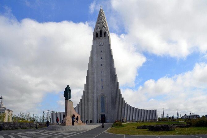 Reykjavik Excursion & Blue Lagoon. Private Day Tour - The Highlight: Blue Lagoon