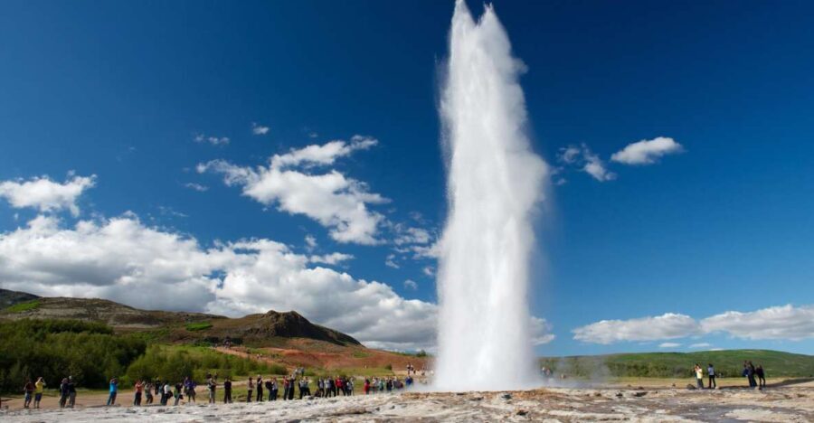 Reykjavik: Golden Circle Day Tour with optional Blue Lagoon - Authentic Highlights from Reviews
