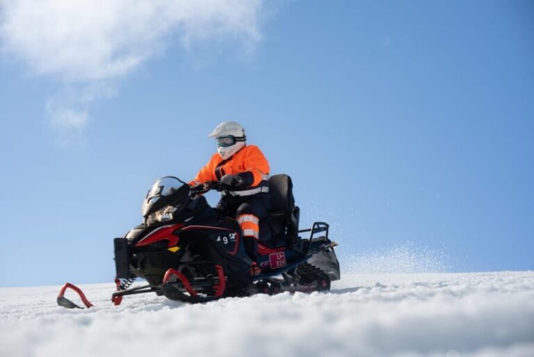 Reykjavik: Golden Circle Super Jeep Tour with Snowmobiling - Detailed Itinerary Breakdown