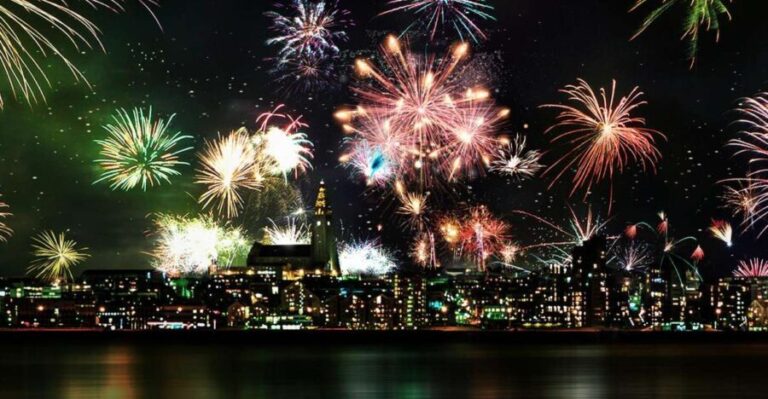 Reykjavik: New Years Fireworks Midnight Cruise - The Itinerary: What to Expect