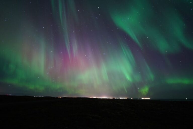 Reykjavik: Premium Northern Lights Tour with Free Photos - FAQ