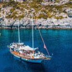 Rhodes: Cruise with 3 Stops, Lunch and Unlimited Drinks - First Stop: Anthony Quinn Bay – A Beautiful Photo and Swim Spot
