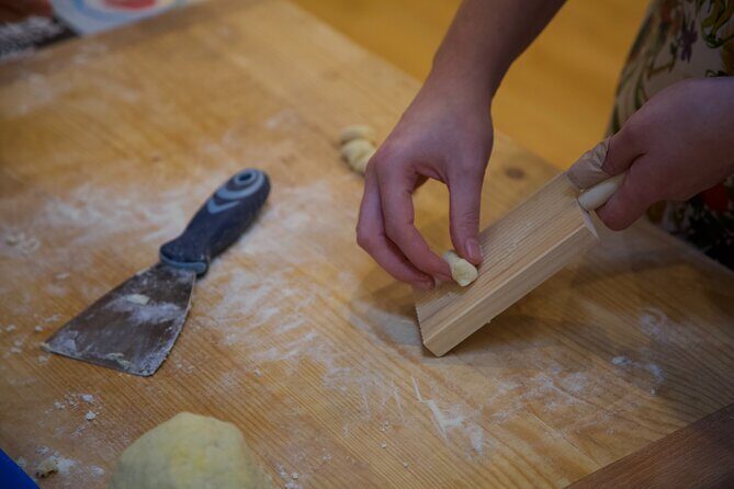 Rialto market tour and Italian cooking class with a local - FAQ