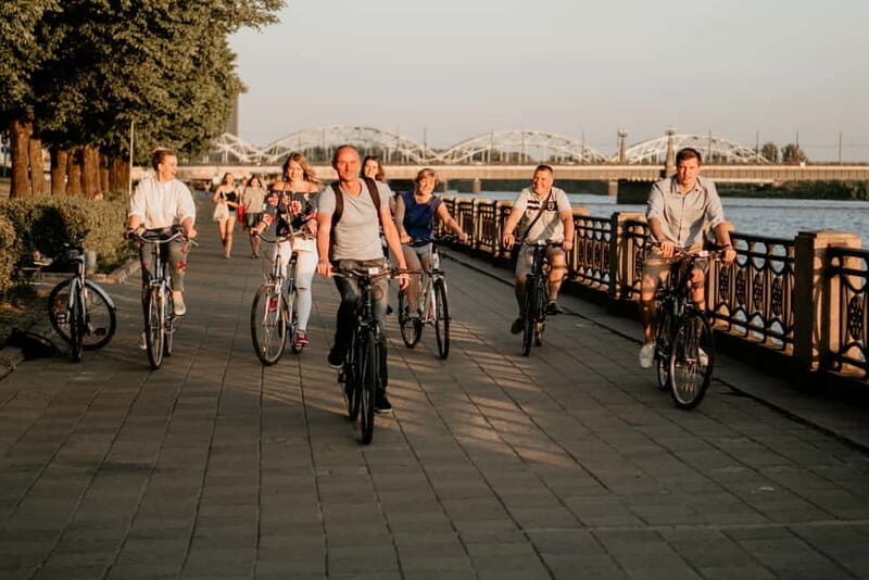 Riga: Jurmala Resort Guided Bicycle Tour and Museum Visit - Exploring the Route: From Riga to Jurmala