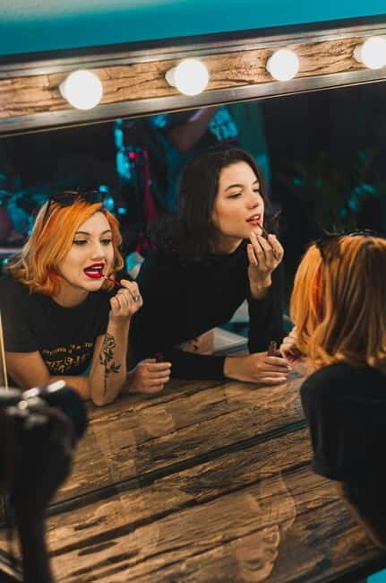 Riga Lipstick Masterclass & Wine - Who Should Consider This Experience?