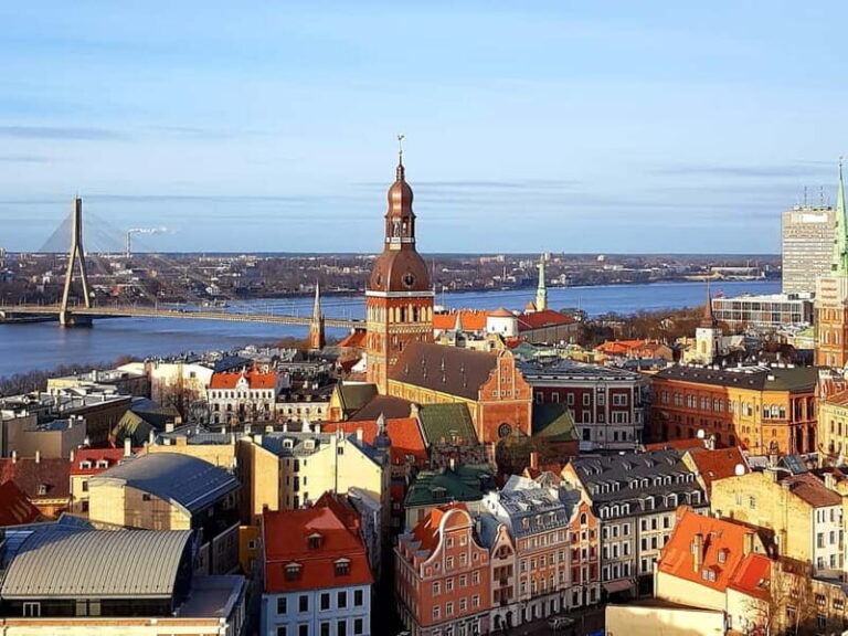 Riga: Private City Tour by car (incl. Old Town) - The Sum Up