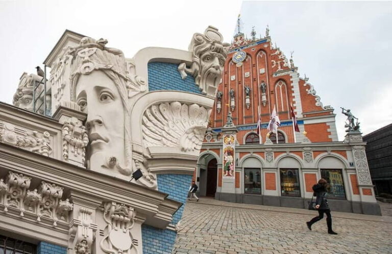 Riga's Old Center and Art Nouveau Tour - Practicalities and Experience Details
