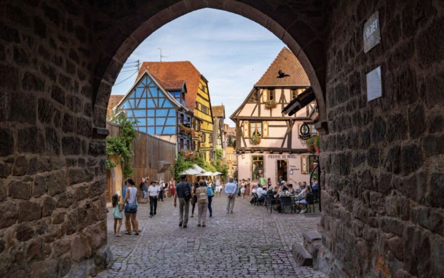 Riquewihr: Private Guided Walking Tour - The Experience Itself