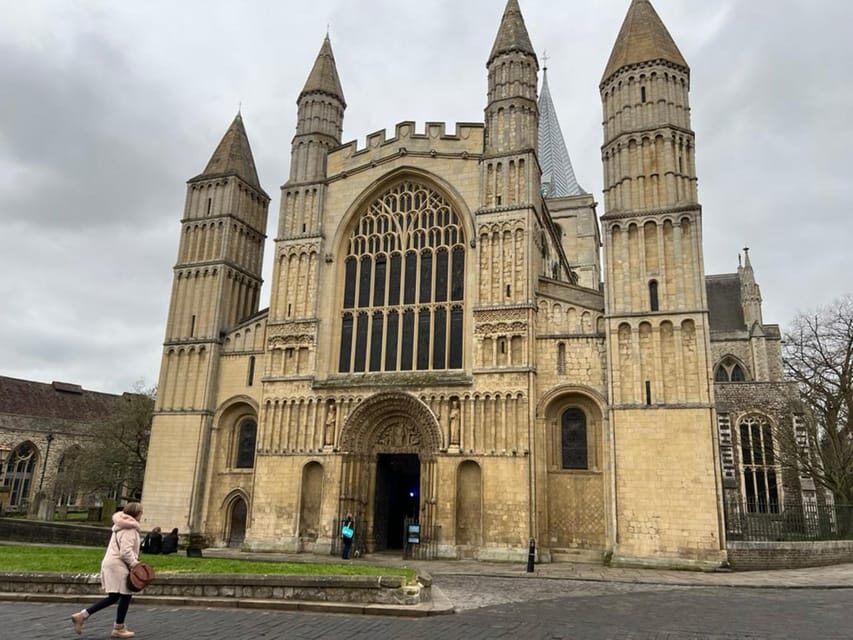 Rochester: Private 2hr Walking Tour with a Blue Badge Guide
