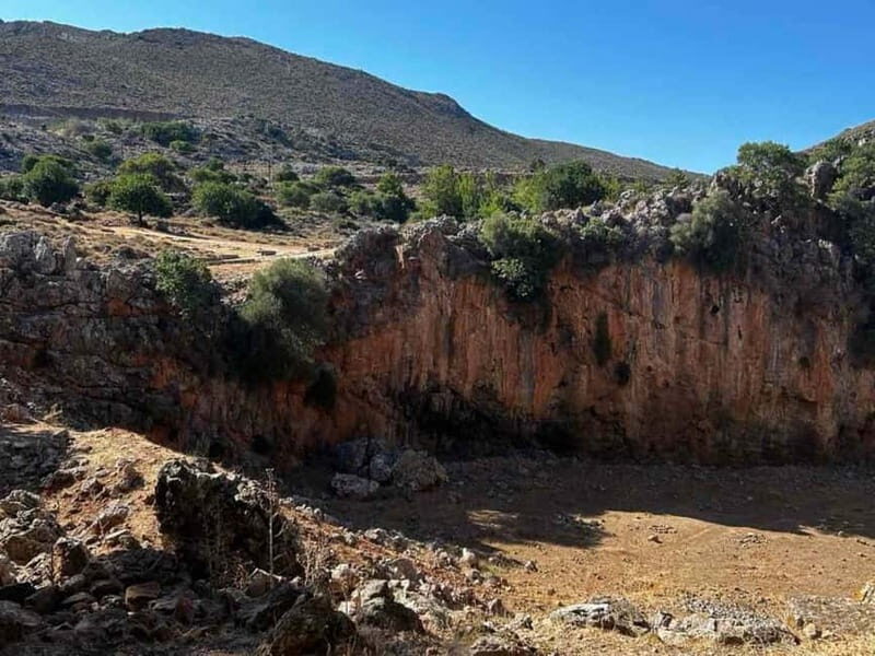 Rock Climbing in Crete with a Guide at Heraklion - Who Should Consider This Experience?
