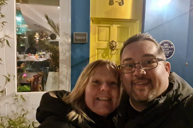 Romantic Notting Hill: Self-Guided Love Story Puzzle Walk - The Itinerary in Detail: What to Expect