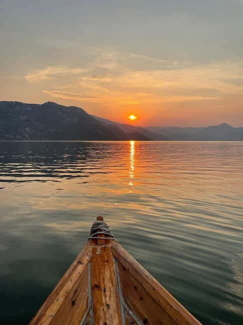 Romantic Sunset tour on Skadar lake with drinks and snacks - A Deep Dive into the Sunset Cruise Experience