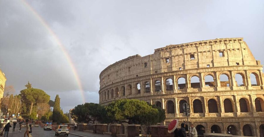 Rome: Colosseum, Palatine Hill, & Roman Forum Walking Tour - Who Is This Tour Best For?
