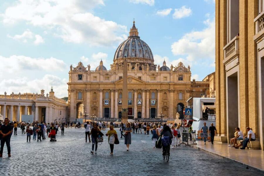 Rome: Escorted Papal Audience Tour With Guide - Who Should Choose This Tour?