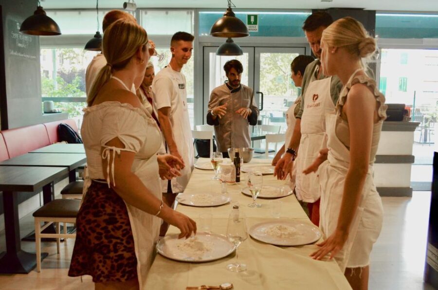 Rome: Hands-On Pizza Making Class near the Vatican with Wine - What We Love and What to Consider