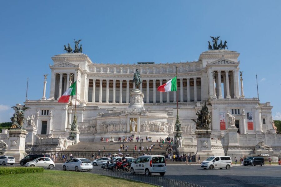 Rome: Historic Center Self-Guided Smartphone Tour - Practical Details and Value