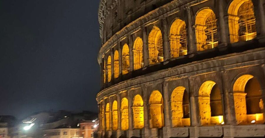 Rome: Nighttime Tour Outside the Colosseum with Local Guide - Why this tour offers great value