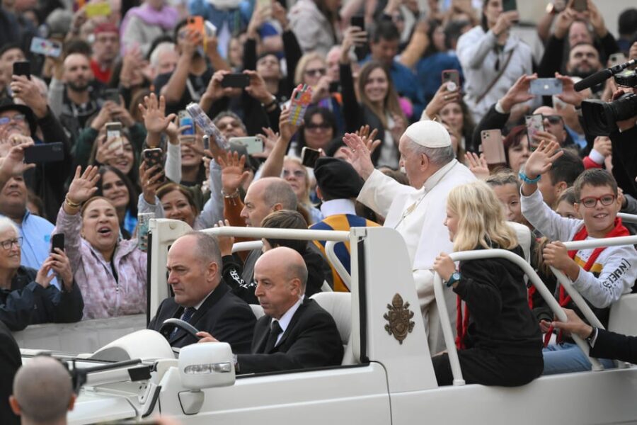 Rome: Papal Audience Experience - The Value in the Details